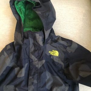 Boys North Face windbreaker